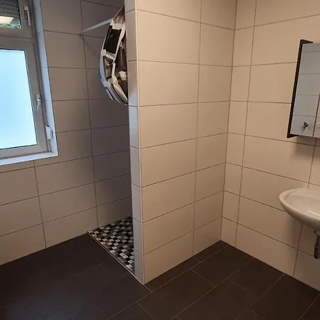 Monteurzimmer Erlangen Vendégház *